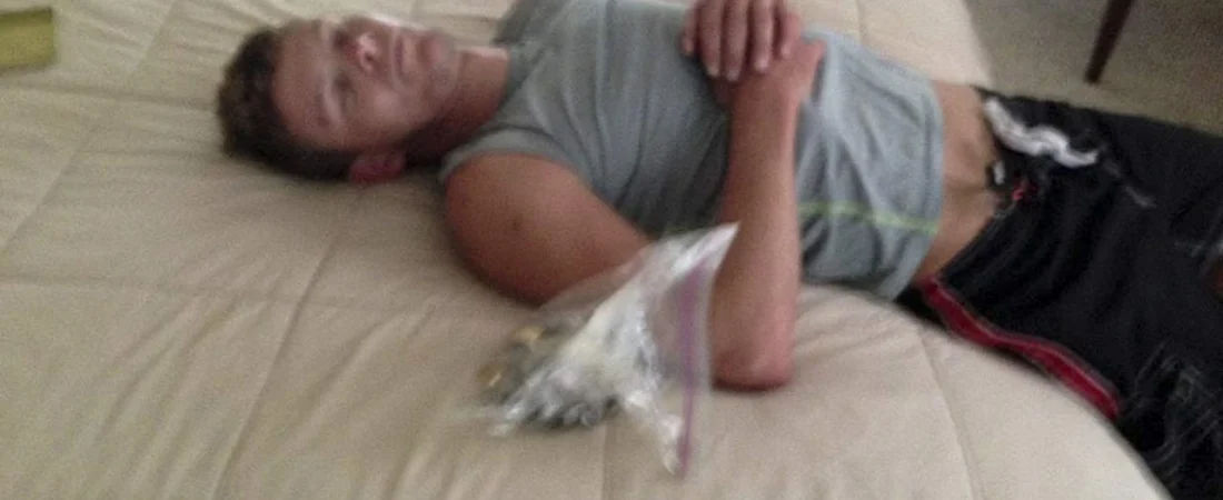 Florida Man Breaks Into House… Steals Jewelry and 40 Winks