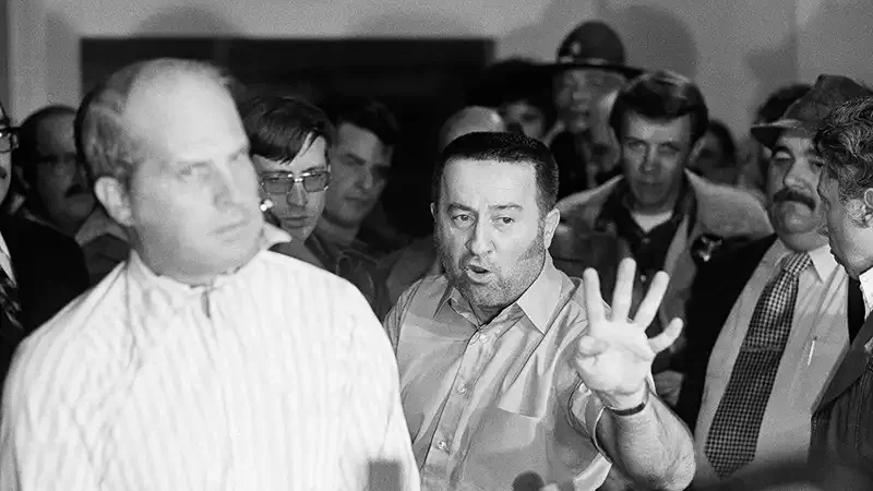 The Most Dangerous Necklace Ever